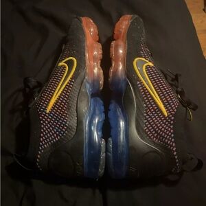 NIKE Men’s Air VaporMax 2021 FK 'Black Photo Blue Crimson Gold' Running Size 10